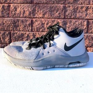 NIKE AIR VERSITILE 3 basketball shoes